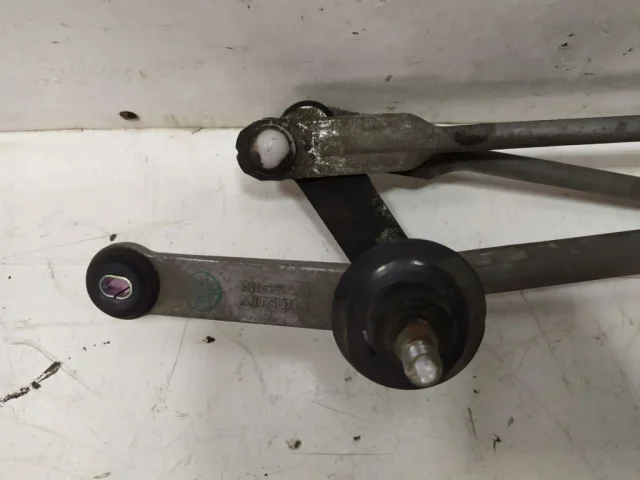 Мотор стеклоочистителя для Nissan Almera Classic B10 2006-2012 на фотографиях