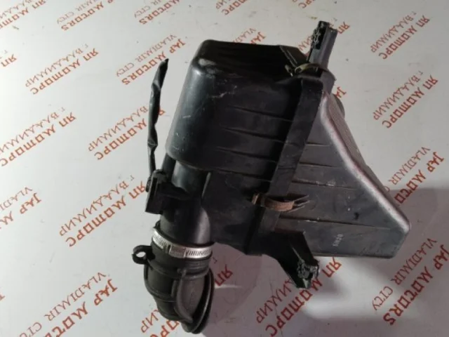 Корпус воздушного фильтра для Suzuki Grand Vitara 2005-2014 на фотографиях