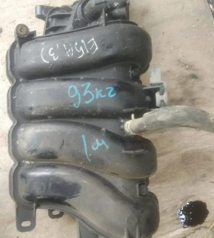 Впускной коллектор для Toyota Corolla E140/E150 Седан 2006-2013 на фотографиях