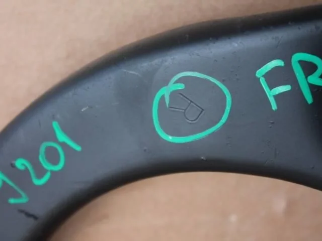 Рычаг передний правый верхний для Lexus LX J200 rest 2015+ на фотографиях