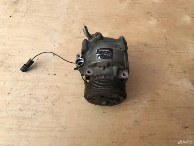 Компрессор кондиционера для Mitsubishi Pajero Sport KH0 2008-2013 на фотографиях