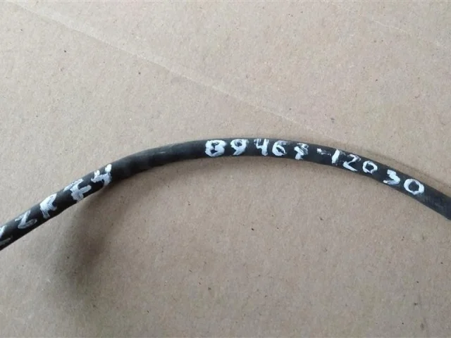 Лямбда-зонд (верхний) для Toyota RAV4 XA30 2005-2012 на фотографиях