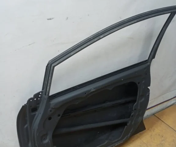 Дверь передняя правая для Kia Ceed 1 ED rest 2010-2012 на фотографиях