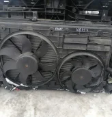 Радиатор охлаждения двигателя AUDI A3, SKODA 1Z, VOLKSWAGEN GOLF 5, PASSAT B6 2,0 TDI 2005- (диффуз 30 гориз) б/у A3(2004-2013);OCTAVIA 1Z(2004-2012);GOLF 5(2004-2009);PASSAT B6(2005-2010) (1K0121251EH)