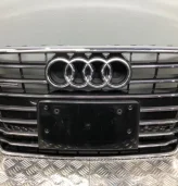 Решетка радиатора Audi A7 4G (4G8853651D, 4G8853651C)