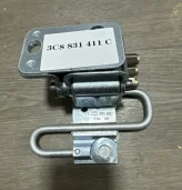 Петля двери передняя левая нижняя vag (3C8831411C)