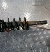 Стойка амортизатора передняя Skoda Octavia A7 (5Q0413023FJ)