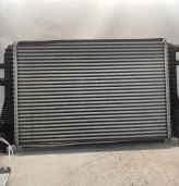 РАДИАТОР ИНТЕРКУЛЕРА AUDI VOLKSWAGEN SEAT SKODA 1K0145803A NA6663Z (1K0145803A)