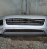 бампер передний Volkswagen Touareg 7P6 2012 (7P6807061E,7P6807221C)