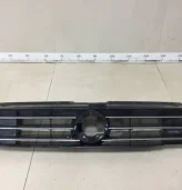 Решетка радиатора Volkswagen Polo (Sed RUS) 2011> (6RU853653B, 6RU853651DRYP)