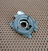 Механизм подрулевой ленточный air bag Skoda Superb 2008-2015 (5K0953569B)