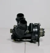 Водяной насос в сборе с термостатом AUDI A3 2008+ 06H121026BA 8P (06H121026BA, 06H121026CF)
