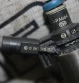 Форсунка топливная Audi A3 II 06H906036F 8PA CDAA (06H906036F, 0261500057)