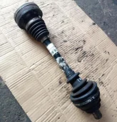 Полуось передняя левая (приводной вал, ШРУС) Volkswagen Touran Touran I (1T) 2003-2006 2005 2,0 TDi Дизель МКПП 6ст. Минивэн. (1K0407271BJ)