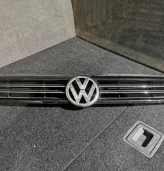 Решетка радиатора 5C6853653 VW Jetta 6 2011-2018 (5C6853651)