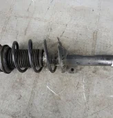 СТОЙКА В СБОРЕ Volkswagen Golf 2012-2017 5Q0413023FJ MK7 CJZA, передняя (5Q0413023FJ)