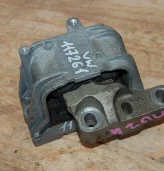 Подушка двигателя Volkswagen Passat 2005-2010 1K0199262M B6 BZB, правая (1K0199262M, 1K0199262M, 1K0199262M)