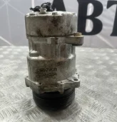 Компрессор кондиционера VOLKSWAGEN GOLF 1997-2006 1J0820803K AKQ (1J0820803K, 1J0820803NX 1J0820803F)
