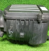 Корпус воздушного фильтра AUDI A3, SKODA OCTAVIA 1Z, VOLKSWAGEN GOLF 5/5+, JETTA 5, PASSAT B6, CADDY, TOURAN 1,6/2,0 BSE/BVY 2004- б/у A3(2004-2013);OCTAVIA 1Z(2004-2012);GOLF 5(2004-2009);CADDY(2004-2014) (1K0129607AQ)