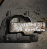 Подушка крепления двигателя Passat B6 (3C) 2005-2010 2,0 Дизель МКПП Универсал. (1K0199262)