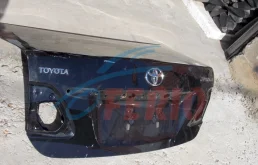 Крышка багажника для Toyota Corolla 2010 года на фотографиях