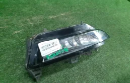 Противотуманка (ПТФ) передняя правая для Skoda Rapid 2023 года на фотографиях