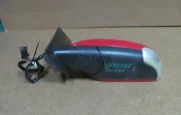 Стекла и зеркала для Volkswagen Touran 2008 года на фотографиях