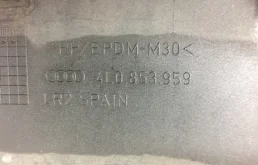 Молдинг передней левой двери для Audi Q7 2015 года на фотографиях