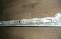 Абсорбер переднего бампера для Toyota Corolla 2007 года на фотографиях