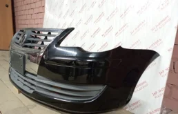 Бампер передний для Volkswagen Touran 2005 года на фотографиях