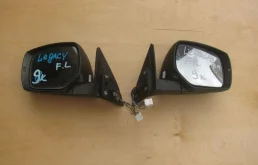 Стекла и зеркала для Subaru Legacy 2009 года на фотографиях