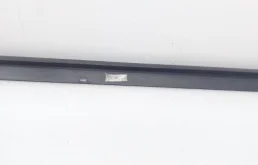 Уплотнитель задней левой двери для Audi Q7 2011 года на фотографиях