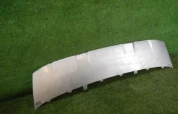 Накладка переднего бампера для Audi Q3 на фотографиях