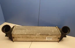 Интеркулер для BMW X5 на фотографиях