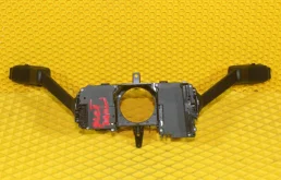 Подрулевой переключатель для Skoda Rapid 2017 года на фотографиях