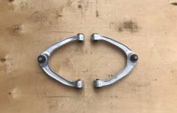 передний правый верхний рычаг для Infiniti G V36 2006-2009