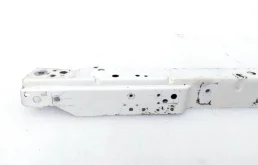 Панель радиатора (телевизор) для Chevrolet Cruze 2013 года на фотографиях