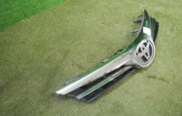 Решетка радиатора для Toyota Corolla на фотографиях