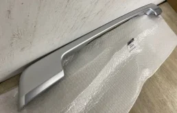 Усилитель переднего бампера для Mitsubishi Pajero Sport 2014 года на фотографиях