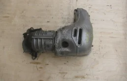 Выпускной коллектор для Toyota RAV4 на фотографиях