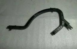 Петля багажника левая для Toyota Corolla 2008 года на фотографиях