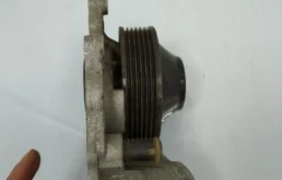 Насос охлаждающей жидкости ДВС(Помпа) для BMW X3 2012 года на фотографиях