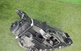 Фара левая для Mercedes-Benz GLE class 2024 года на фотографиях