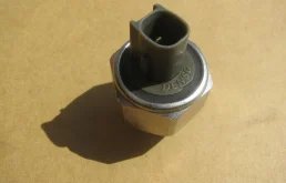 Датчик детонации для Toyota Alphard на фотографиях