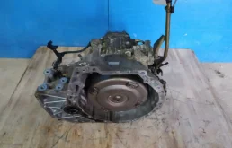 АКПП для Nissan X-Trail 2000 года на фотографиях