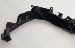 Кронштейн правой фары нижний для BMW 3er на фотографиях