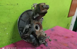 Кулак поворотный левый для Volkswagen Jetta на фотографиях