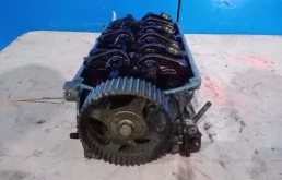 ГБЦ для Mitsubishi Pajero 2001 года на фотографиях