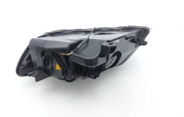 Фара ксенон левая для Audi Q7 2006 года на фотографиях