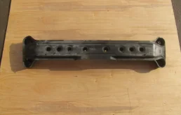 Балка передняя поперечная для Mitsubishi Pajero на фотографиях